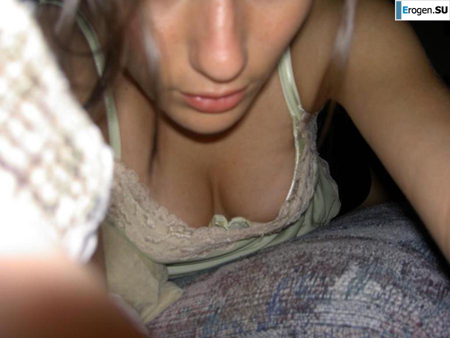 A beautiful Bulgarian poses at home and on the beach. Photo 22