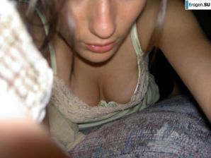 A beautiful Bulgarian poses at home and on the beach. Thumb 22