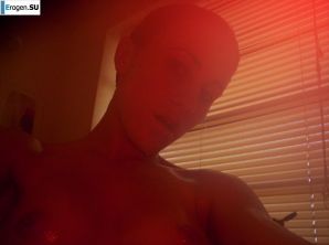 A beautiful Bulgarian poses at home and on the beach. Thumb 39