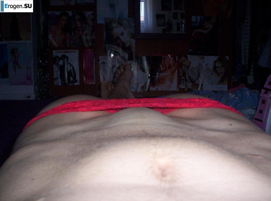 Beautiful Bulgarian posing at home and on the beach. Part 2. Photo 37