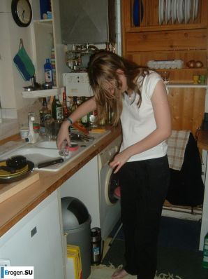 Легкая эротика забугорной студентки. Эскиз 14