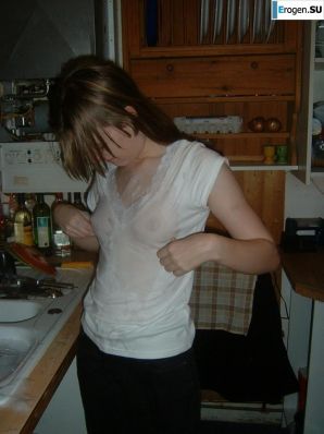 Легкая эротика забугорной студентки. Эскиз 17