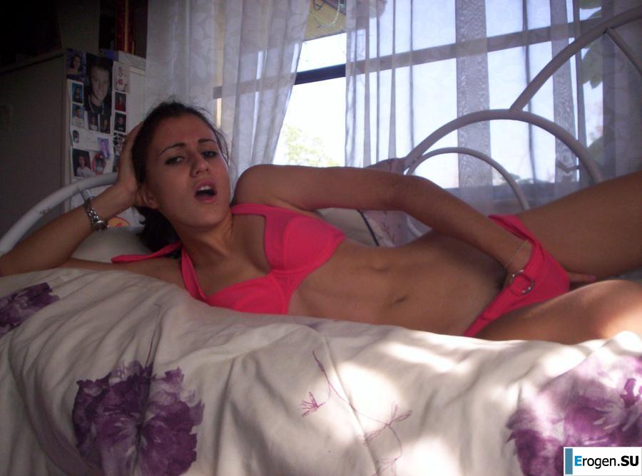 Красивая болгарка позирует дома и на пляже. Часть 3. Фото 22