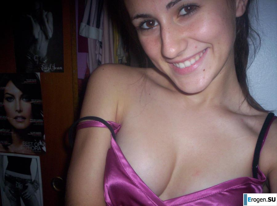 Красивая болгарка позирует дома и на пляже. Часть 4. Фото 20