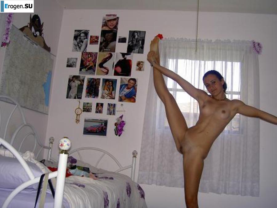 Красивая болгарка позирует дома и на пляже. Часть 4. Фото 38