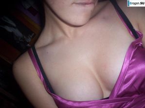 Красивая болгарка позирует дома и на пляже. Часть 4. Эскиз 21