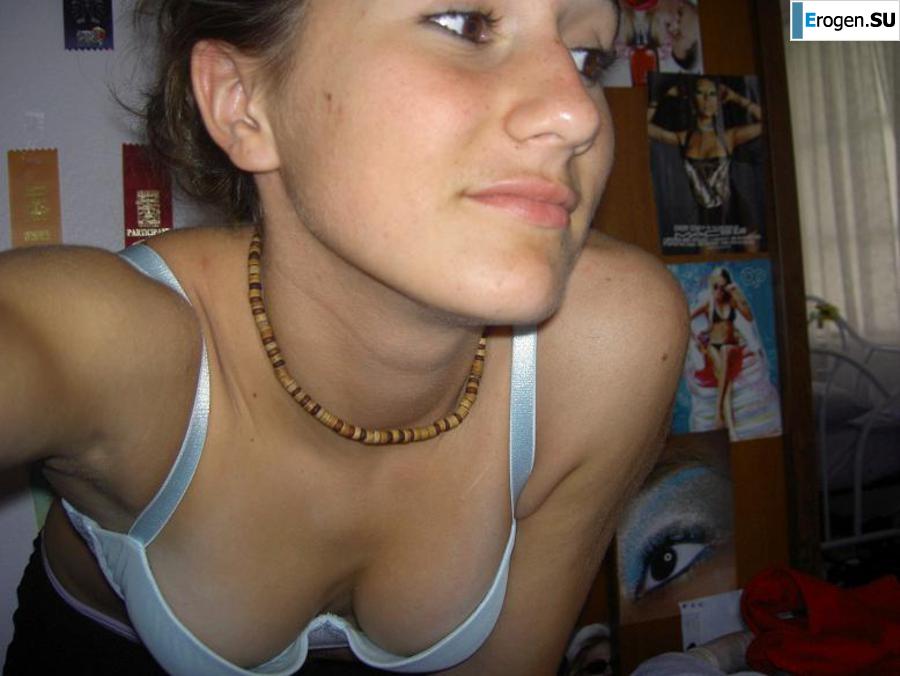 Красивая болгарка позирует дома и на пляже. Часть 5. Фото 24