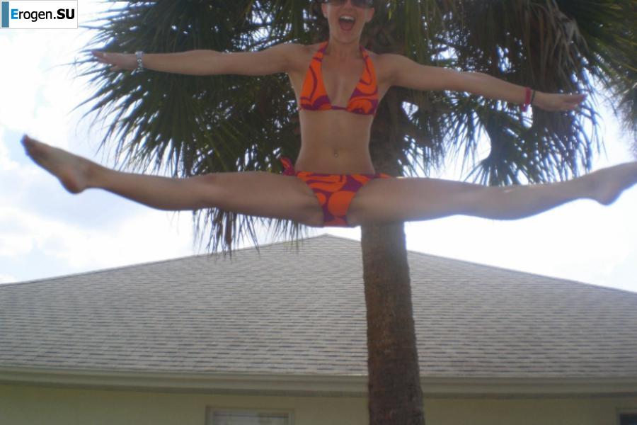 Красивая болгарка позирует дома и на пляже. Часть 5. Фото 27