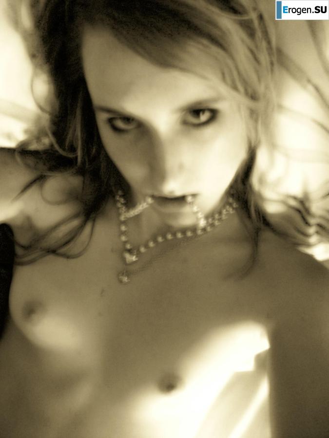 Молоденькая евроблондинка. Фото 13