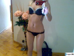 Молодая красотка. Эскиз 33