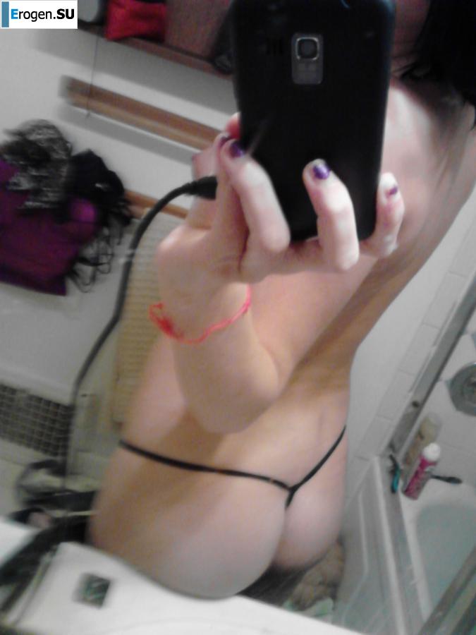 Young brunette. Photo 11