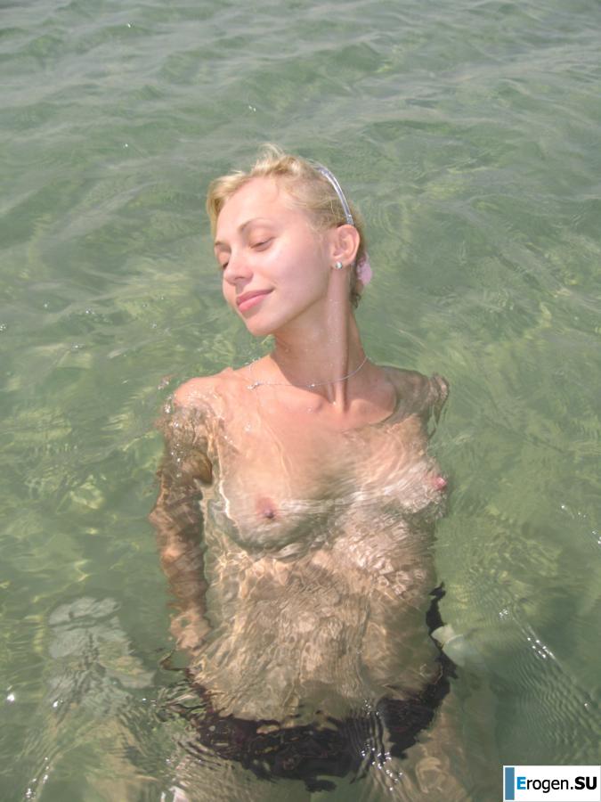 New Russian Lesbian. Part 2. Photo 29