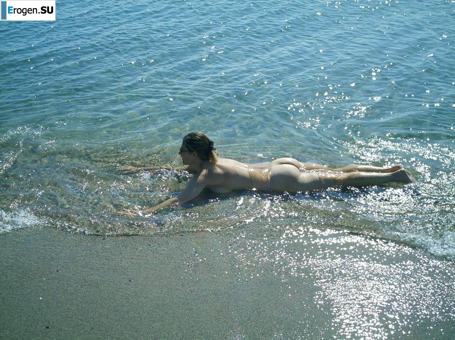 На море позирует. Фото 11