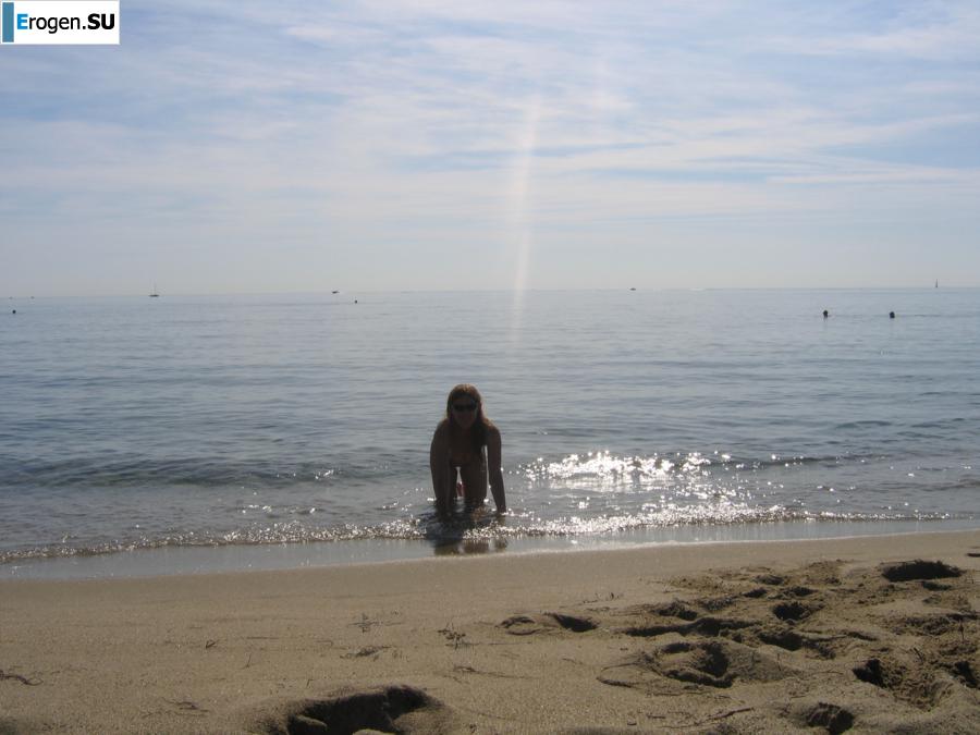 На море позирует. Фото 26