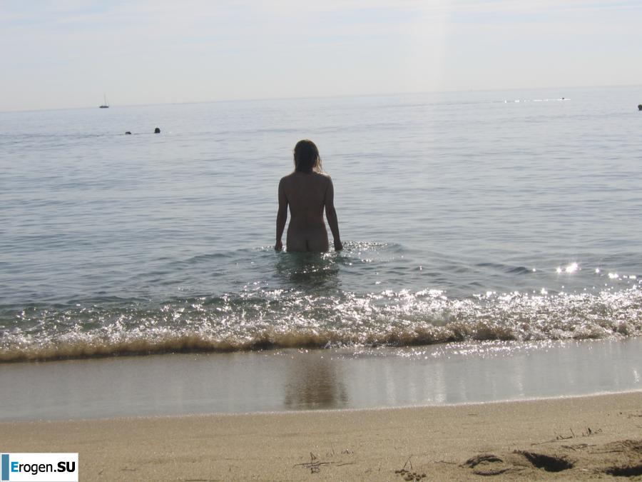 На море позирует. Фото 31