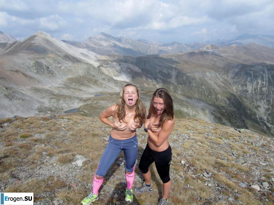 Nudity in the Mountains. Photo 7