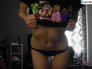 Молодая девушка с прекрасным телом. Эскиз 5