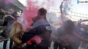 Обнажения в знак протеста. Часть 4. Эскиз 34