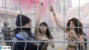 Обнажения в знак протеста. Часть 5. Эскиз 9