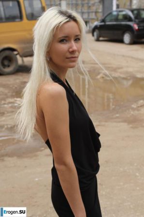 Nastya from Samara walks around the city and shows herself. Thumb 1