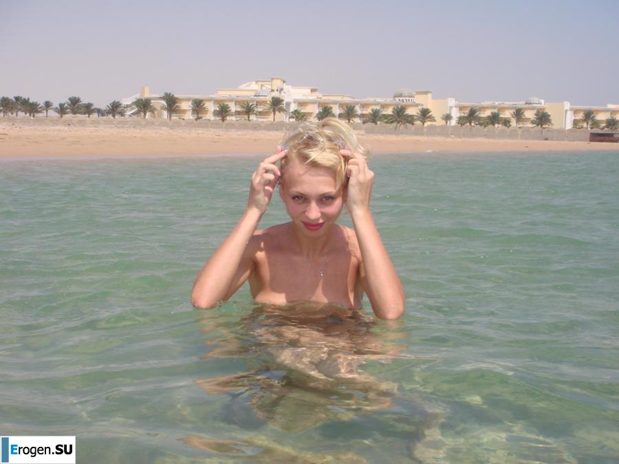 New Russian Lesbian. Part 3. Photo 23