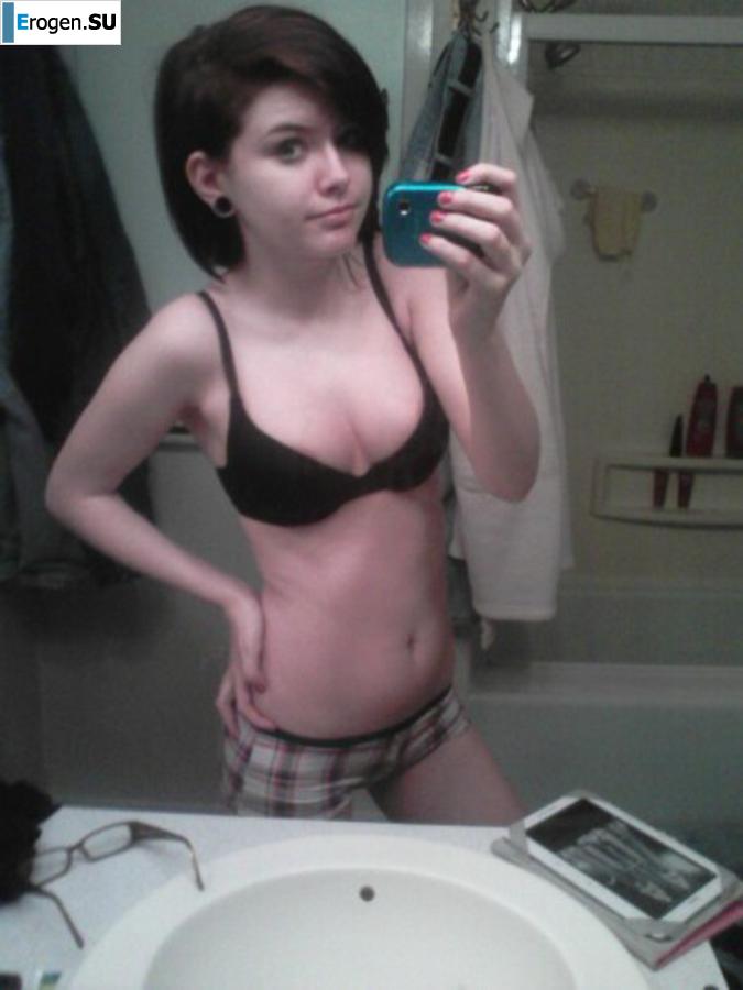 Young Brunette. Part 3. Photo 19