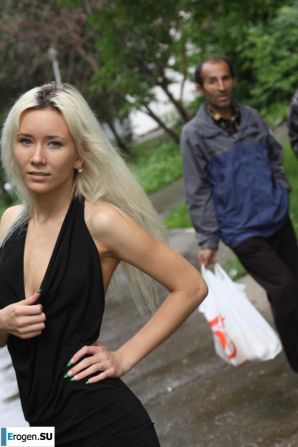 Nastya from Samara walks around the city and shows herself. Part 3. Thumb 15