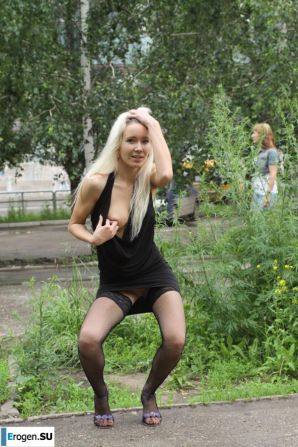 Nastya from Samara walks around the city and shows herself. Part 3. Thumb 33