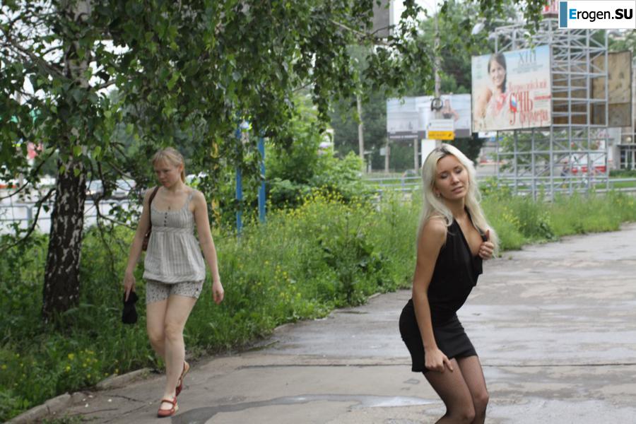 Nastya from Samara walks around the city and shows herself. Part 4. Photo 6