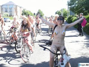 Naked bike rides. Part 3. Thumb 28