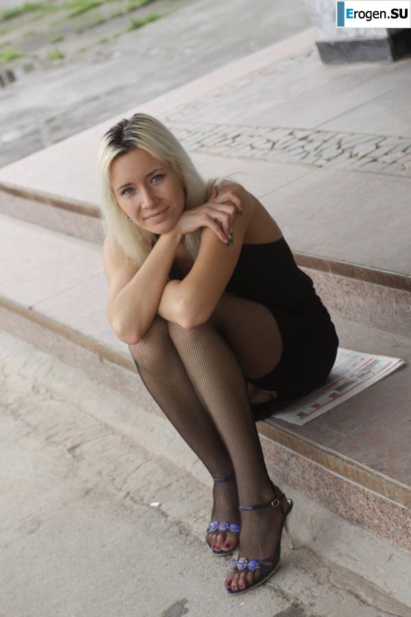 Настя из Самары ходит по городу и показывает себя. Часть 5. Фото 28