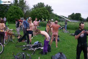 Naked bike rides. Part 4. Thumb 28