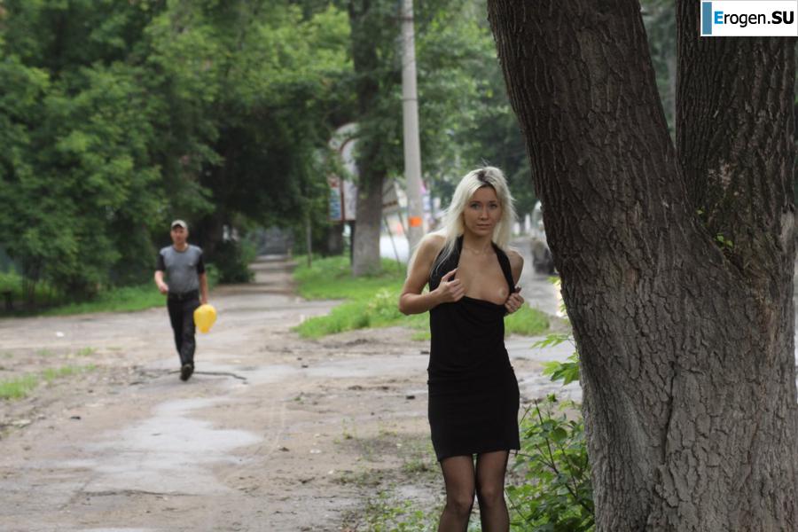 Nastya from Samara walks around the city and shows herself. Part 7. Photo 38