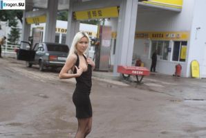 Nastya from Samara walks around the city and shows herself. Part 9. Thumb 30