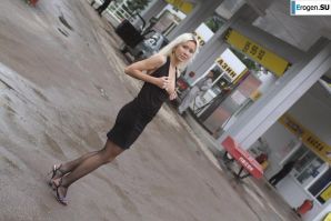 Nastya from Samara walks around the city and shows herself. Part 9. Thumb 31