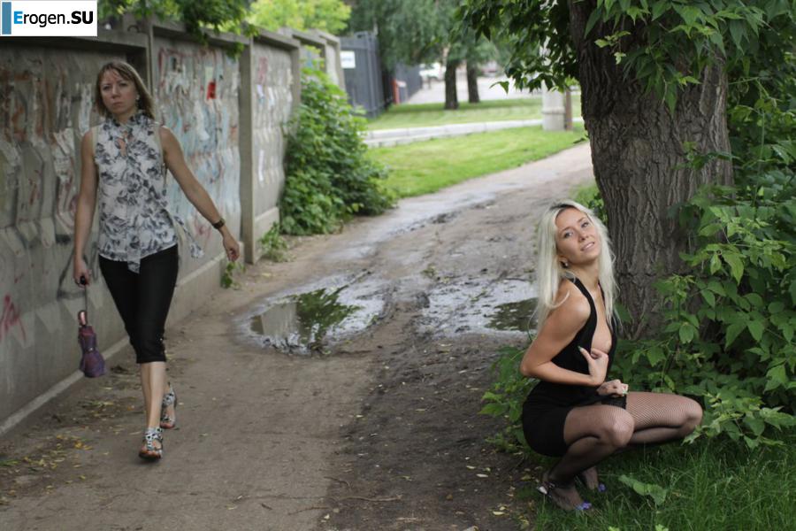Nastya from Samara walks around the city and shows herself. Part 10. Photo 20