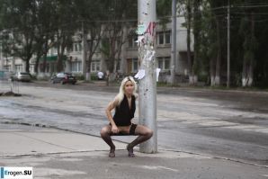 Nastya from Samara walks around the city and shows herself. Part 10. Thumb 24