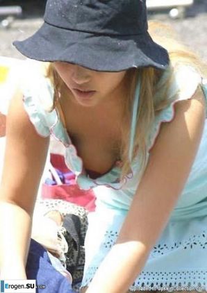 oops boobs lit up. Thumb 11