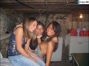 oops boobs lit up. Thumb 30