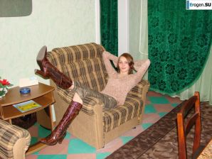 Slender Zaporozhye girl. Thumb 12