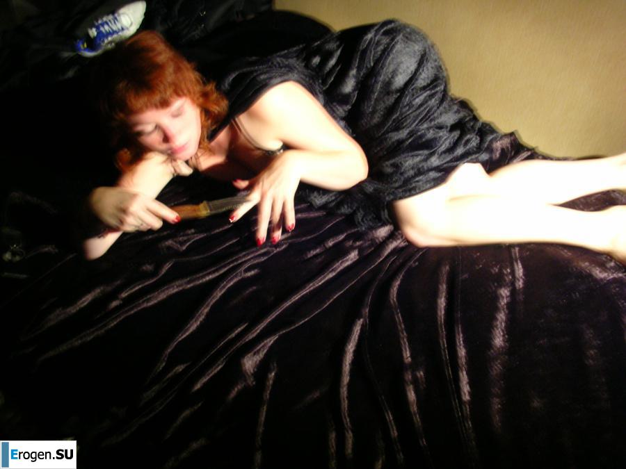 red-haired Frenchwoman. Photo 9