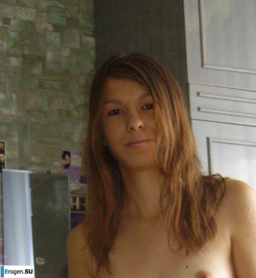 Russian Asian woman with a lizard. Photo 31