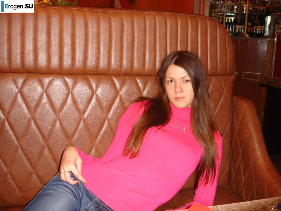 Russian Asian woman with a lizard. Photo 4