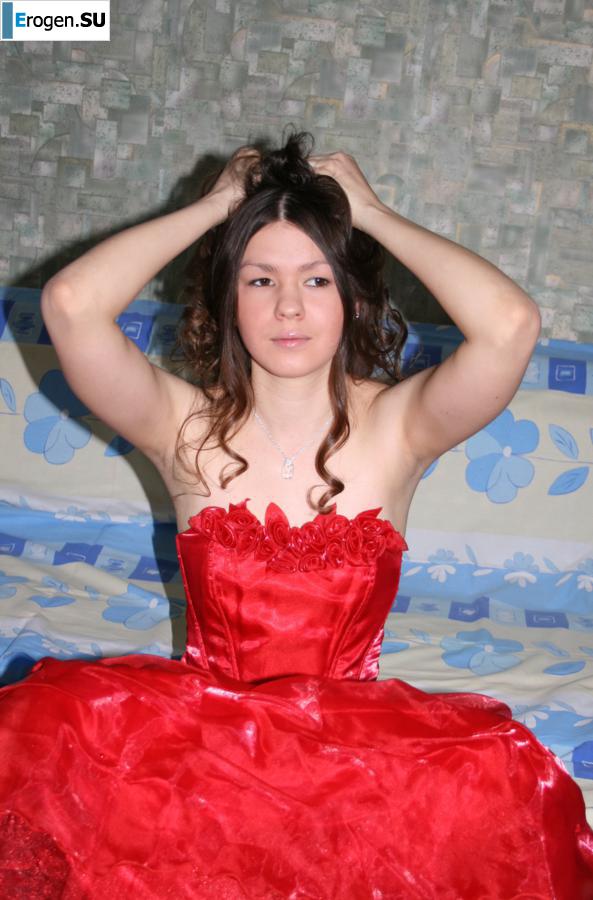 Russian Asian woman with a lizard. Photo 9