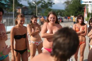 Such are the amusements of Russian students. Thumb 6