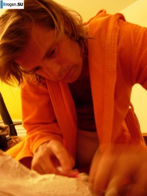 That blonde, the brunette. Thumb 14