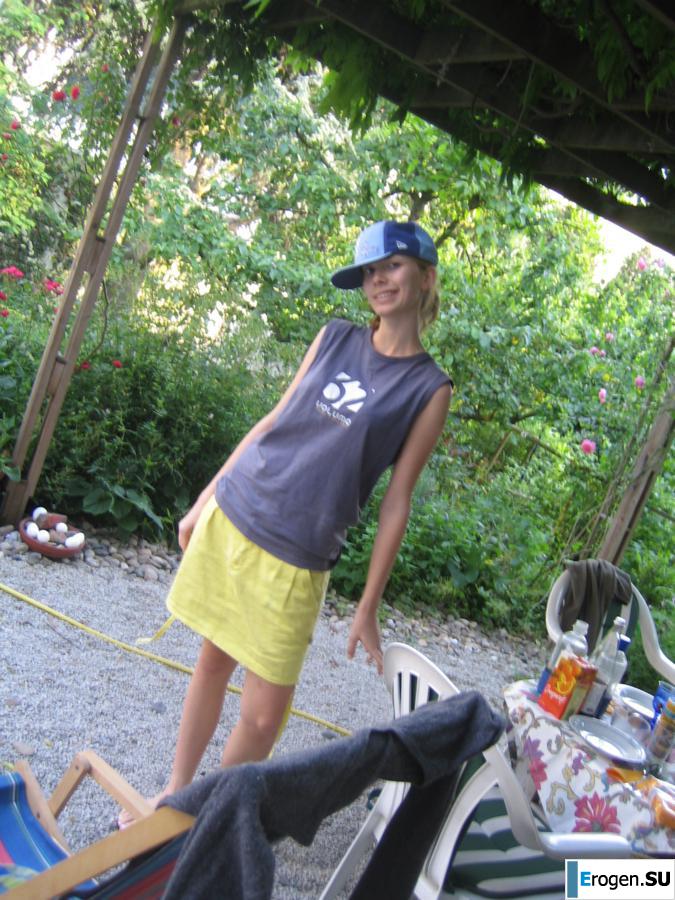 Slender German and her curly-haired friend. Photo 9