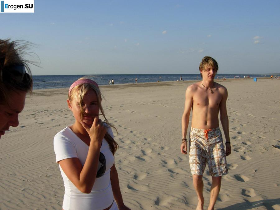 That blonde, the brunette. Part 2. Slide 27