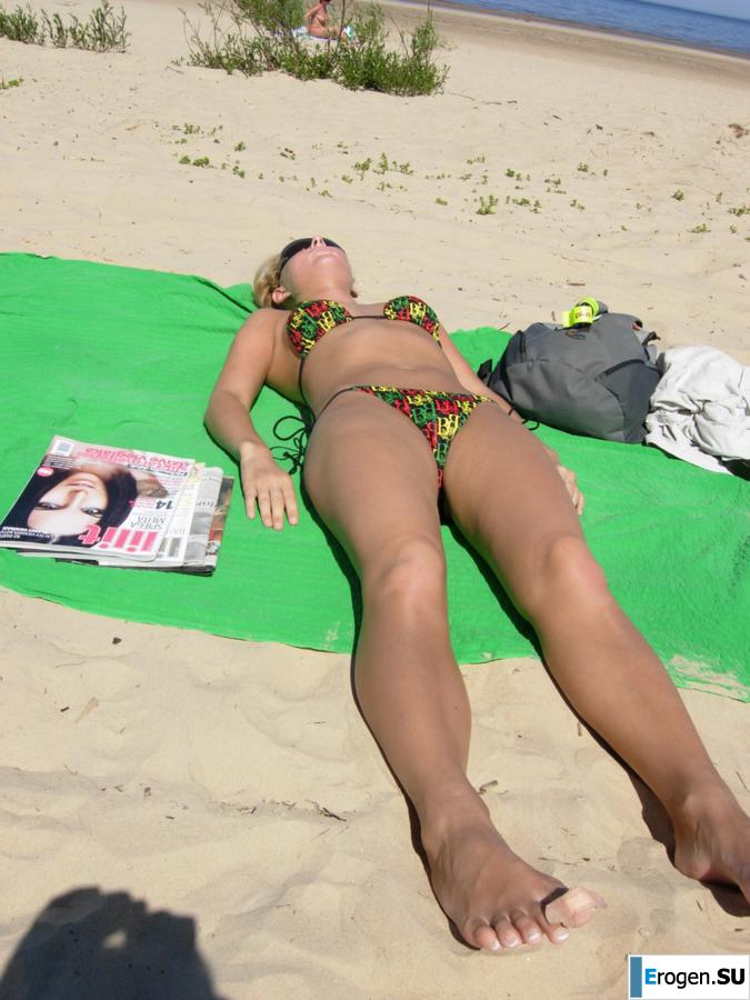 That blonde, the brunette. Part 2. Slide 9