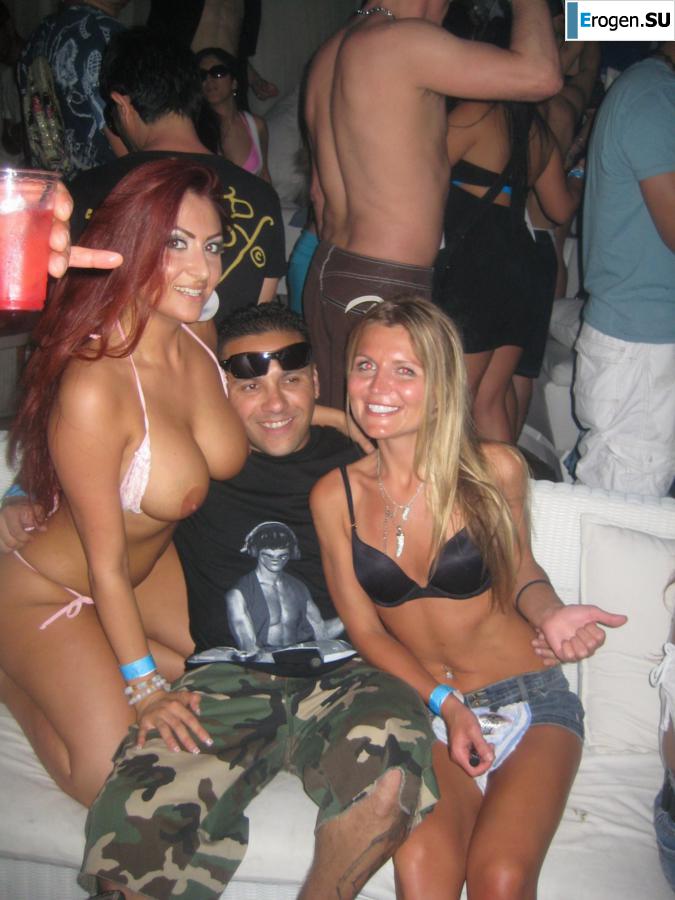 Public exposure. Photo 34